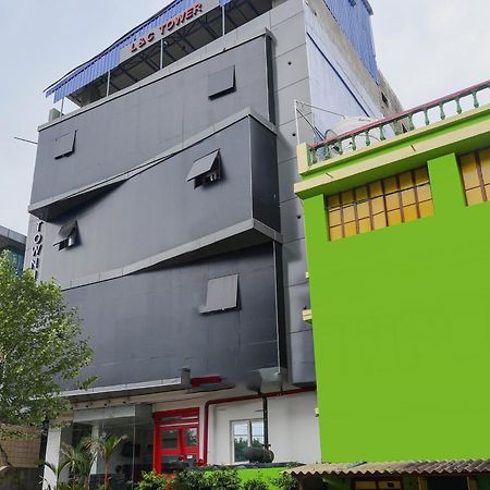 Super Town House Hi5 Aditya International ブバネーシュワル エクステリア 写真