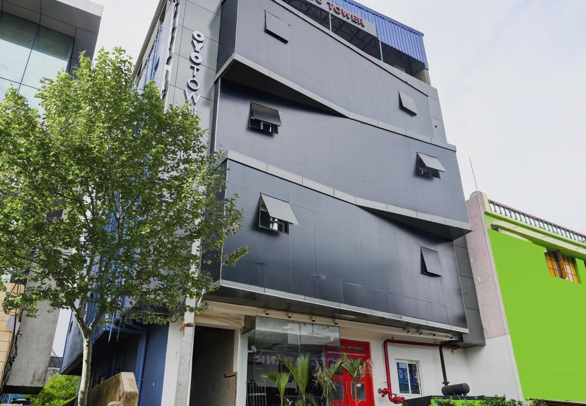 Super Town House Hi5 Aditya International ブバネーシュワル エクステリア 写真