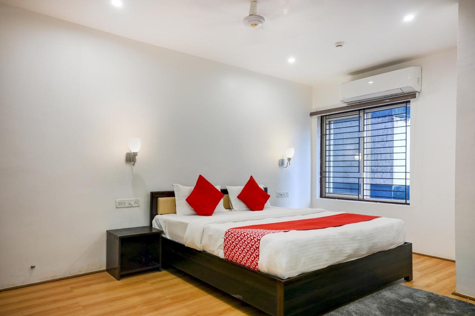 Super Town House Hi5 Aditya International ブバネーシュワル エクステリア 写真
