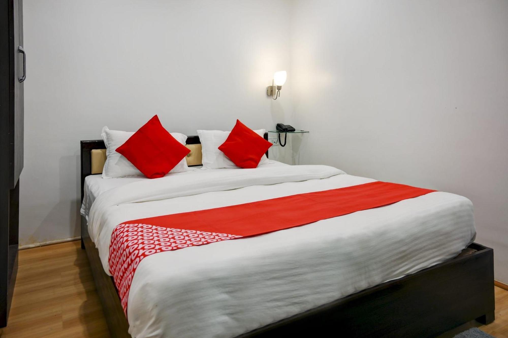 Super Town House Hi5 Aditya International ブバネーシュワル エクステリア 写真